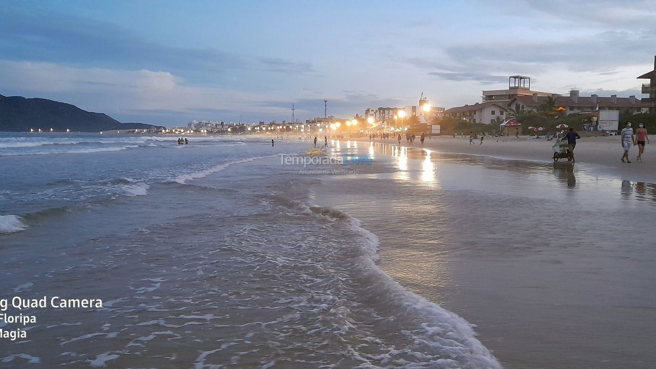 Casa para aluguel de temporada em Florianopolis (Praia dos Ingleses)