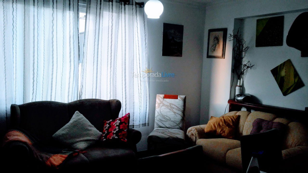 Apartamento para aluguel de temporada em Curitiba (Agua Verde)