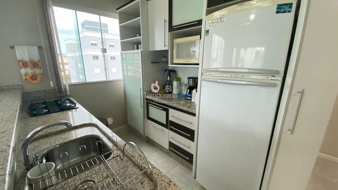 Apartamento para alquiler de vacaciones em Governador Celso Ramos (Praia de Palmas)