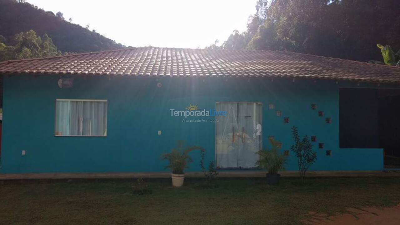 Granja para alquiler de vacaciones em Domingos Martins (Rio Ponte Domingos Martins)