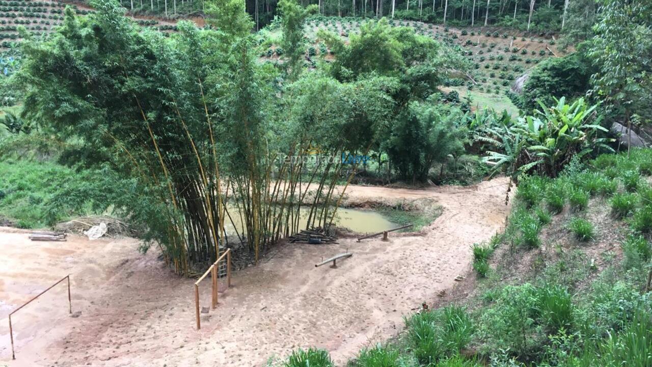 Granja para alquiler de vacaciones em Domingos Martins (Rio Ponte Domingos Martins)