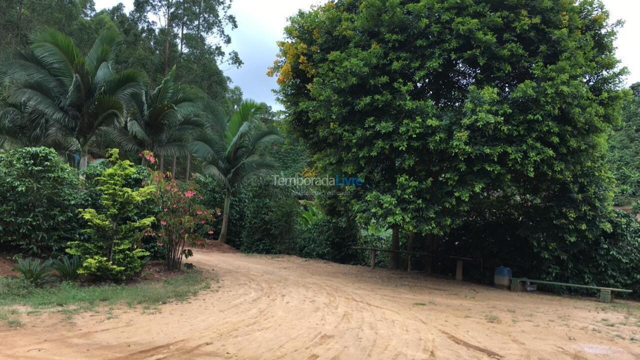 Granja para alquiler de vacaciones em Domingos Martins (Rio Ponte Domingos Martins)