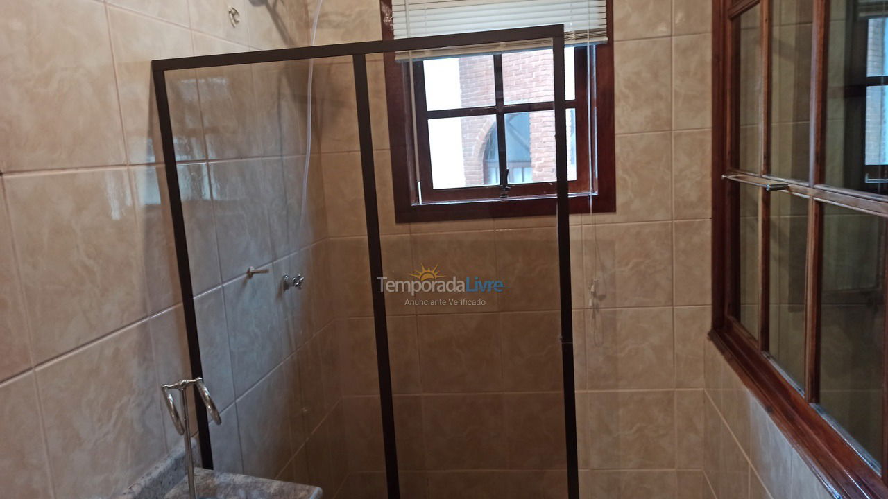 Casa para aluguel de temporada em Bertioga (Riviera de São Lourenço)