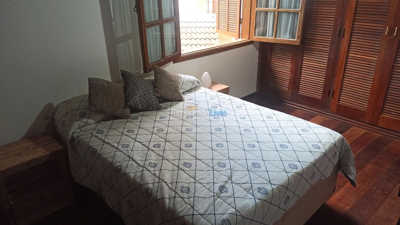 Casa para aluguel de temporada em Bertioga (Riviera de São Lourenço)