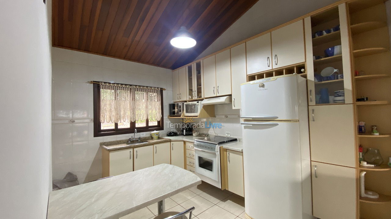 Casa para alquiler de vacaciones em Atibaia (Rio Abaixo)