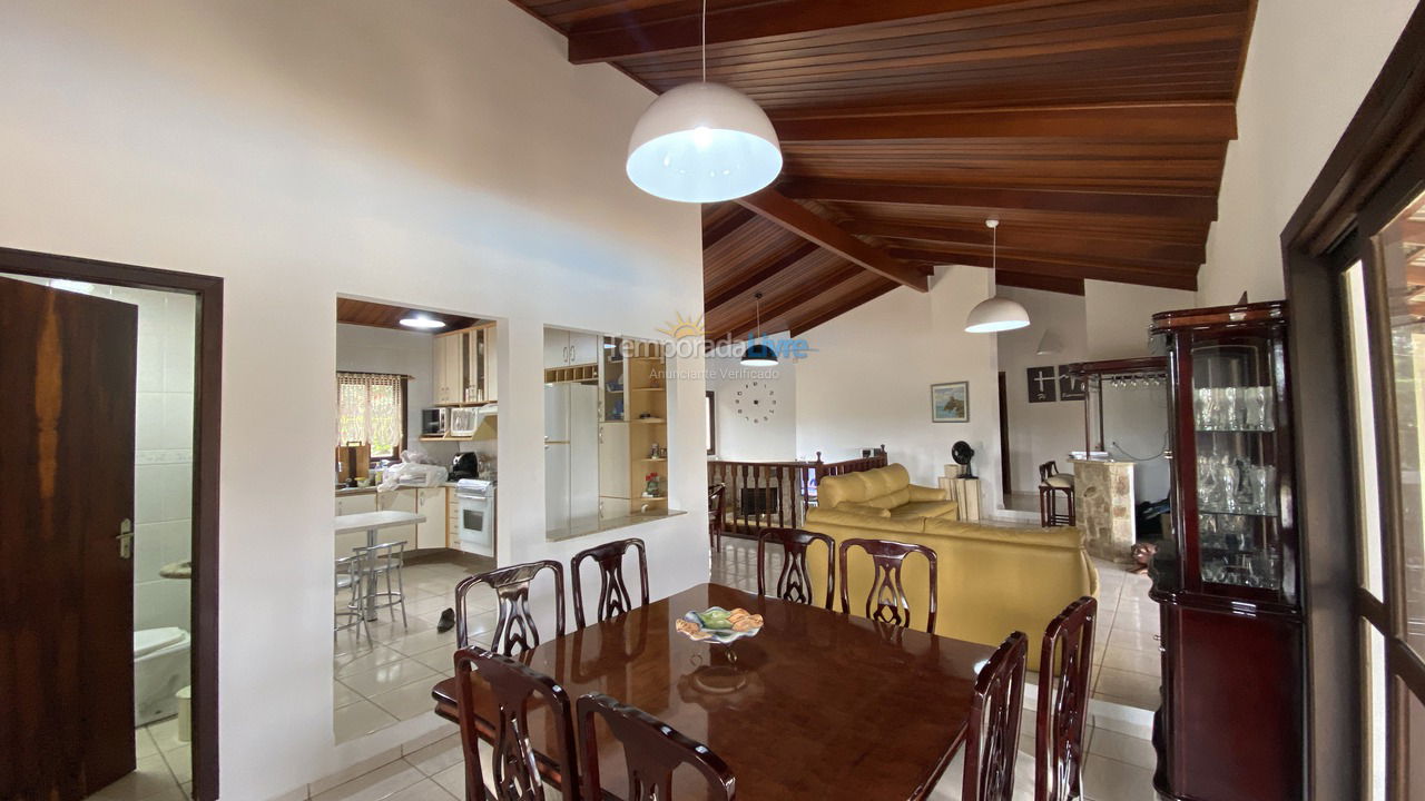 Casa para alquiler de vacaciones em Atibaia (Rio Abaixo)
