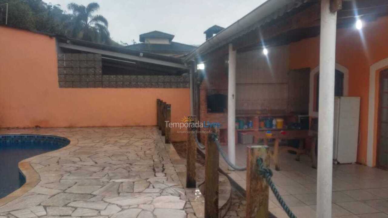 Casa para alquiler de vacaciones em São Sebastião (Juquehy)