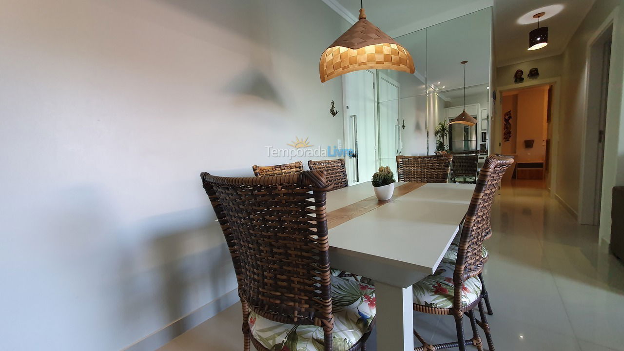 Apartment for vacation rental in Bombinhas (Praia de Bombinhas)