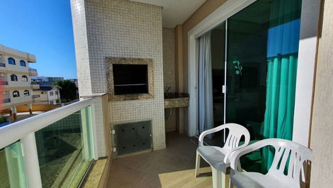 Apartment with 2 bedrooms in the center of Bombinhas