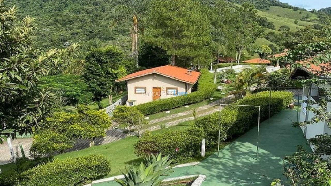 Granja para alquiler de vacaciones em Igaratá (Boa Vista)