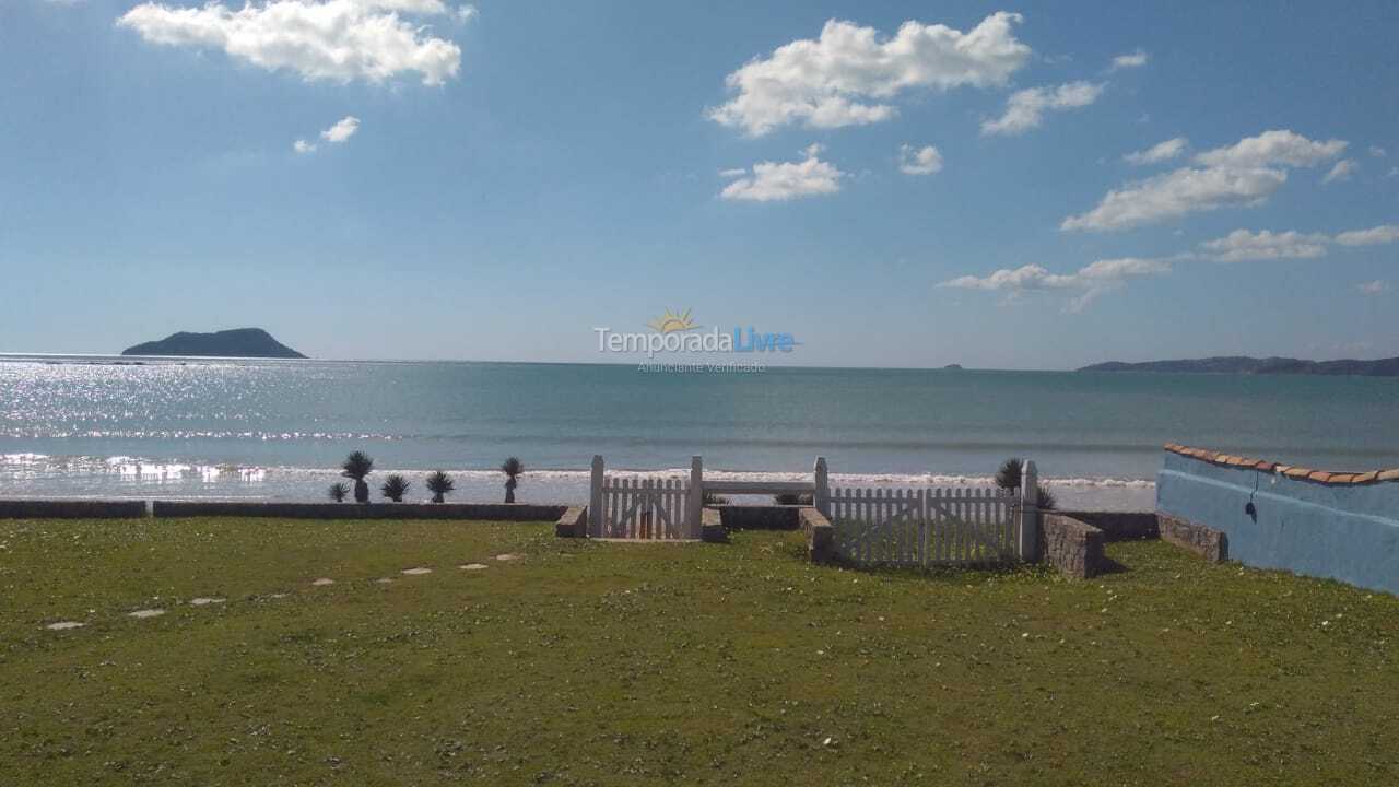 Casa para aluguel de temporada em Armação dos Búzios (Praia da Marina)