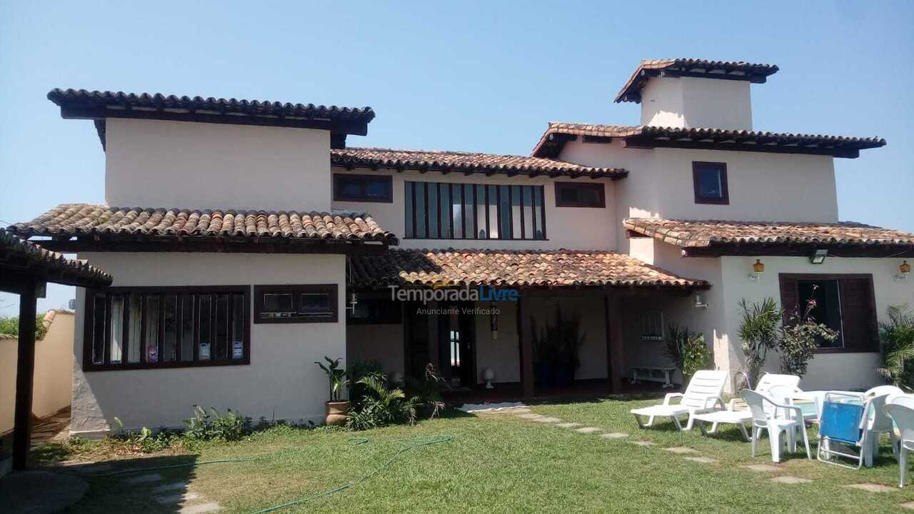 Casa para aluguel de temporada em Armação dos Búzios (Praia da Marina)