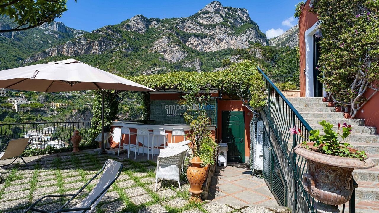 Casa para aluguel de temporada em Campania