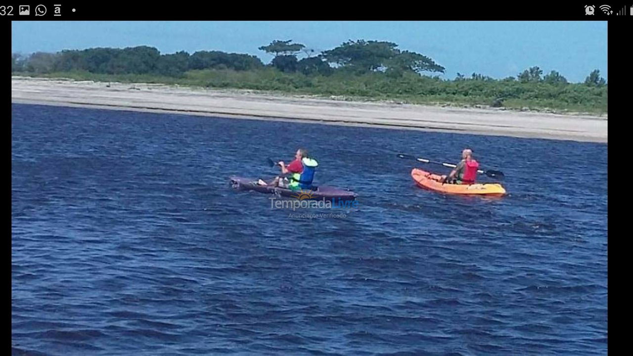 Casa para aluguel de temporada em Guaratuba (Barra do Saí)