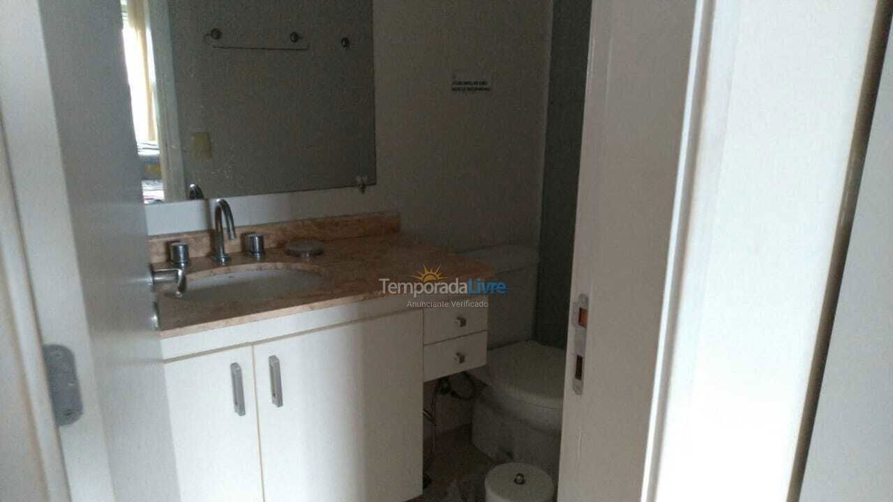 Apartamento para aluguel de temporada em Guarujá (Astúrias)