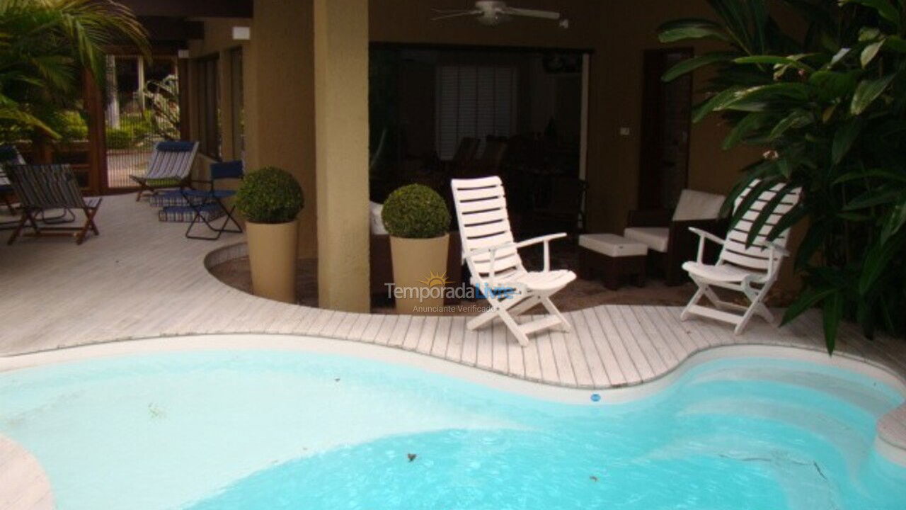 House for vacation rental in Florianopolis (Jurerê Internacional)