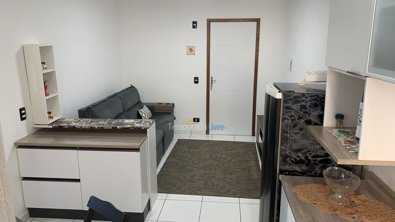 Apartamento para aluguel de temporada em Ubatuba (Ipiranguinha)