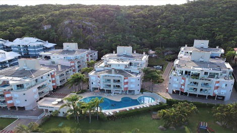 Apartamento para alugar em Florianópolis - Praia Brava