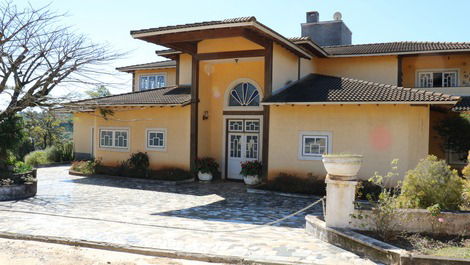 Casa em condomínio fechado, para reuniões de família e amigos