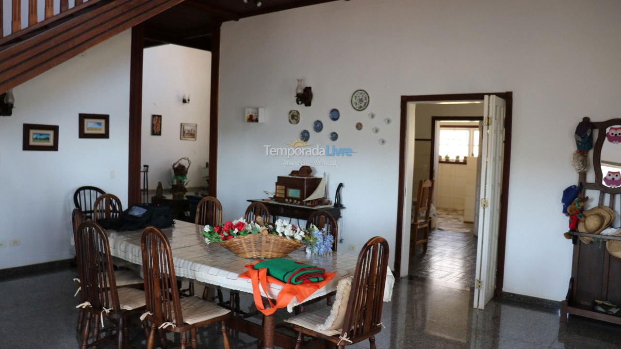 House for vacation rental in Mairinque (Condomínio Vale do Sol)