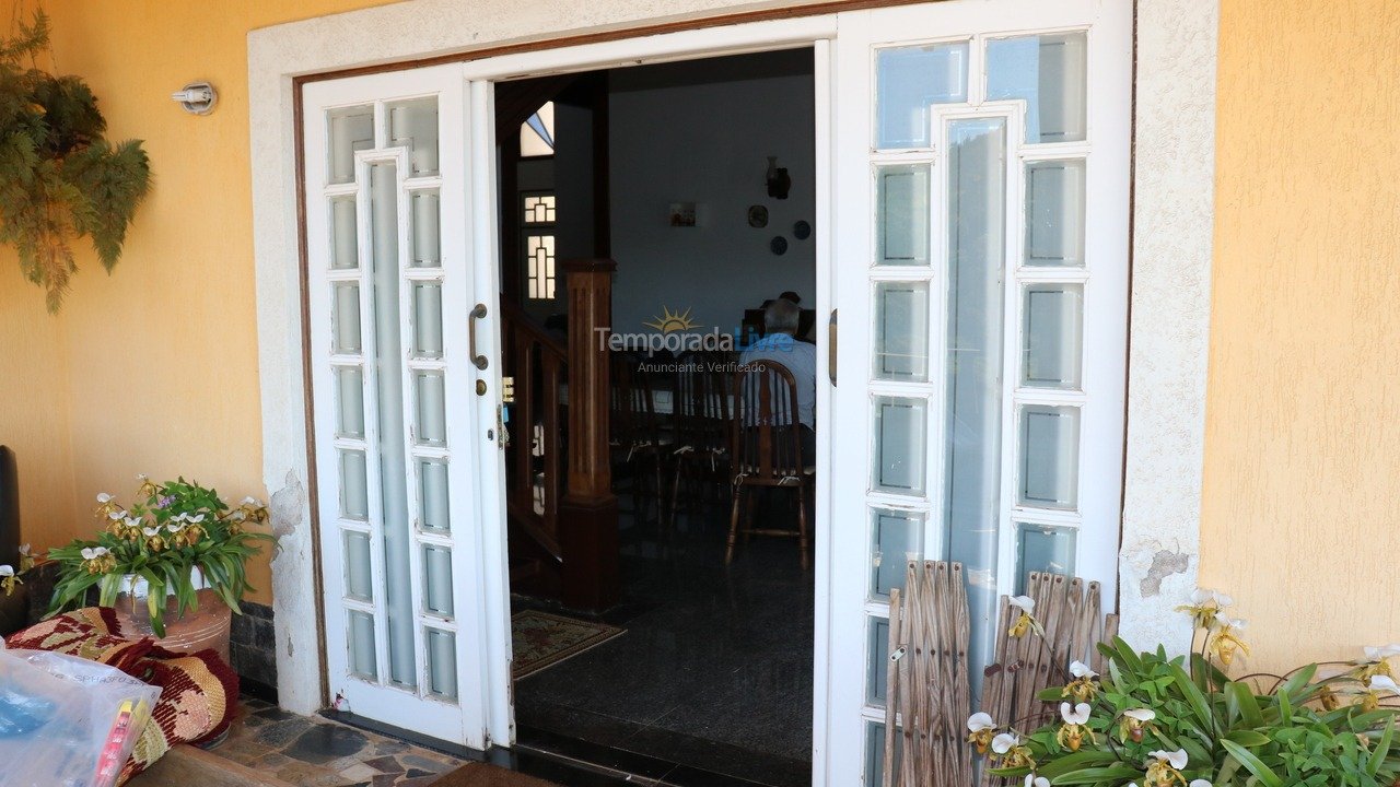 Casa para alquiler de vacaciones em Mairinque (Condomínio Vale do Sol)