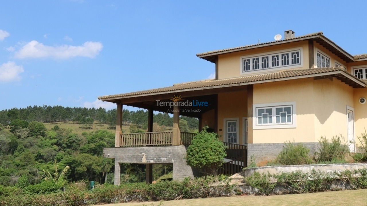 Casa para aluguel de temporada em Mairinque (Condomínio Vale do Sol)