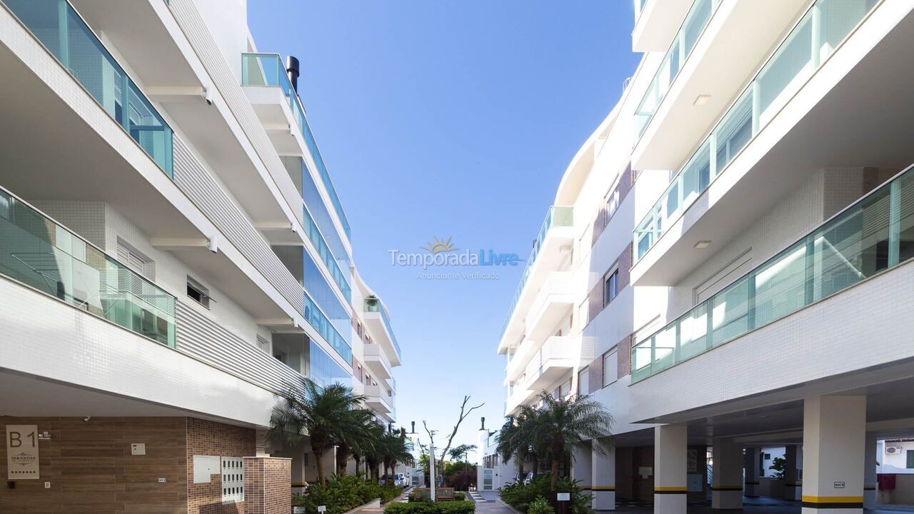 Apartamento para aluguel de temporada em Bombinhas (Praia de Bombas)