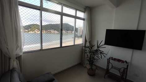 APARTMENT FRONT OF THE SEA, FOOT IN THE SAND GREAT LOCATION