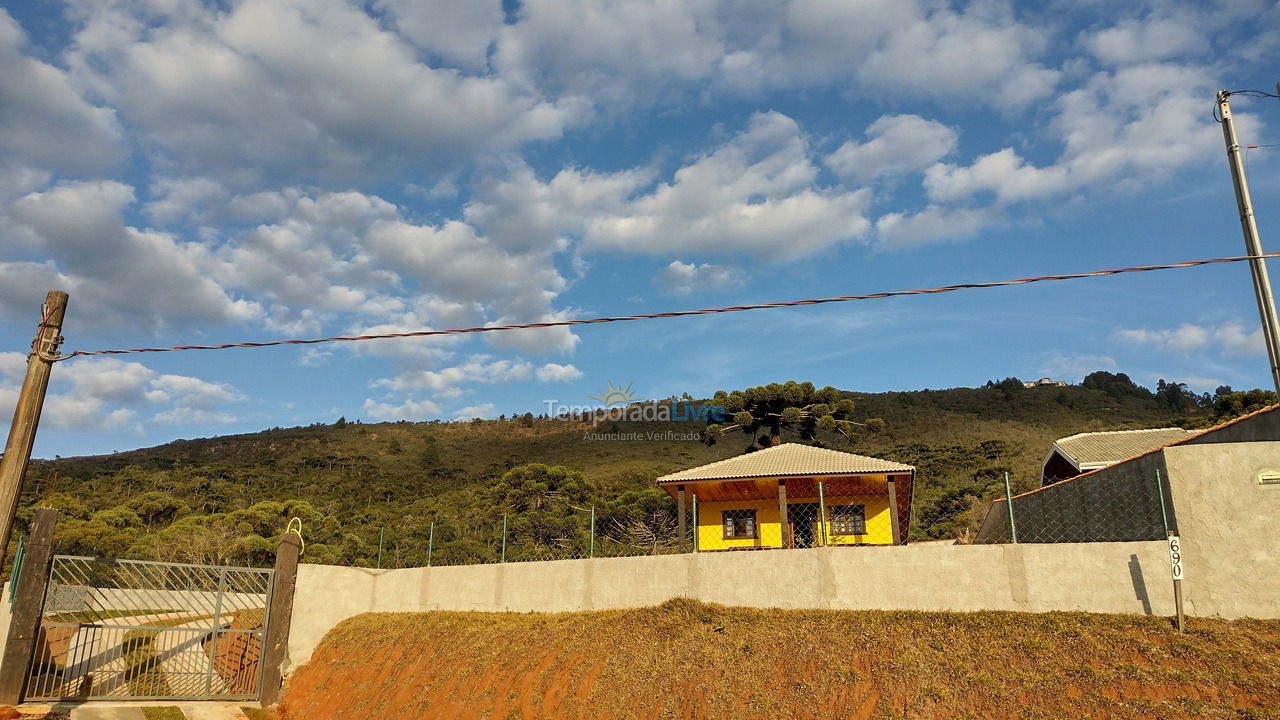 Casa para aluguel de temporada em Campos do Jordão (Parque água Santa)