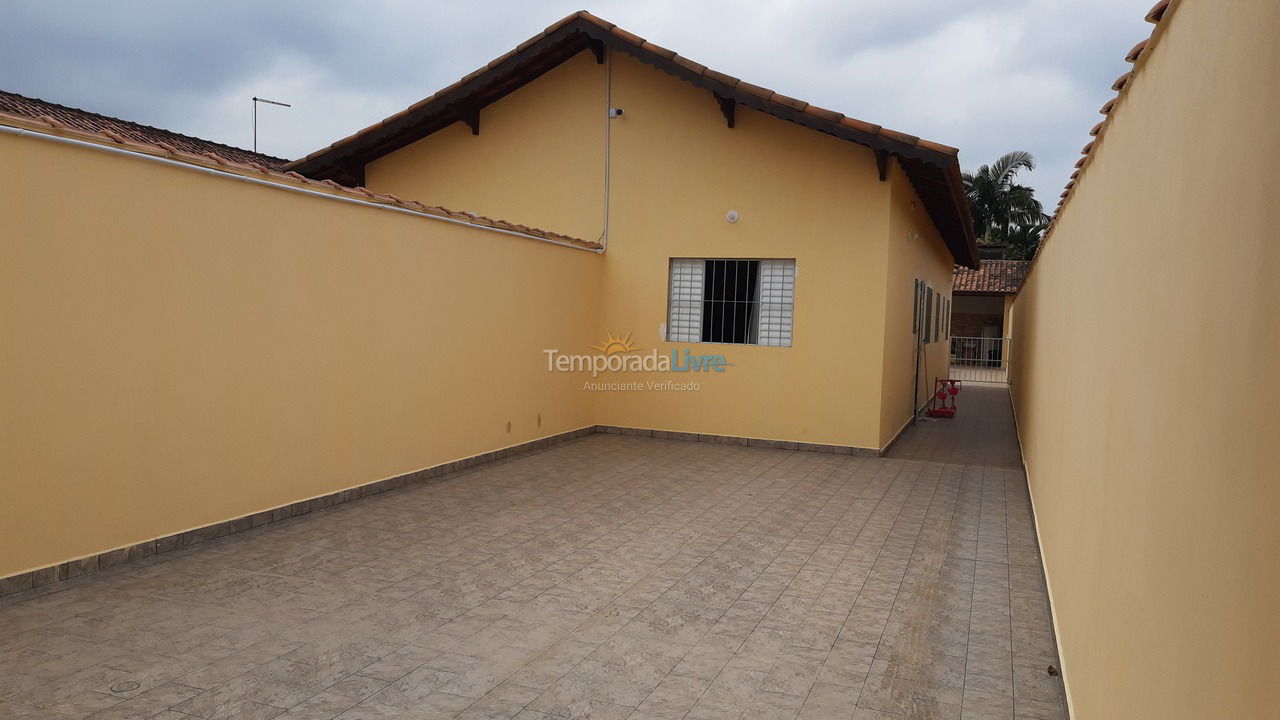 Casa para alquiler de vacaciones em Mongaguá (Florida Mirim)