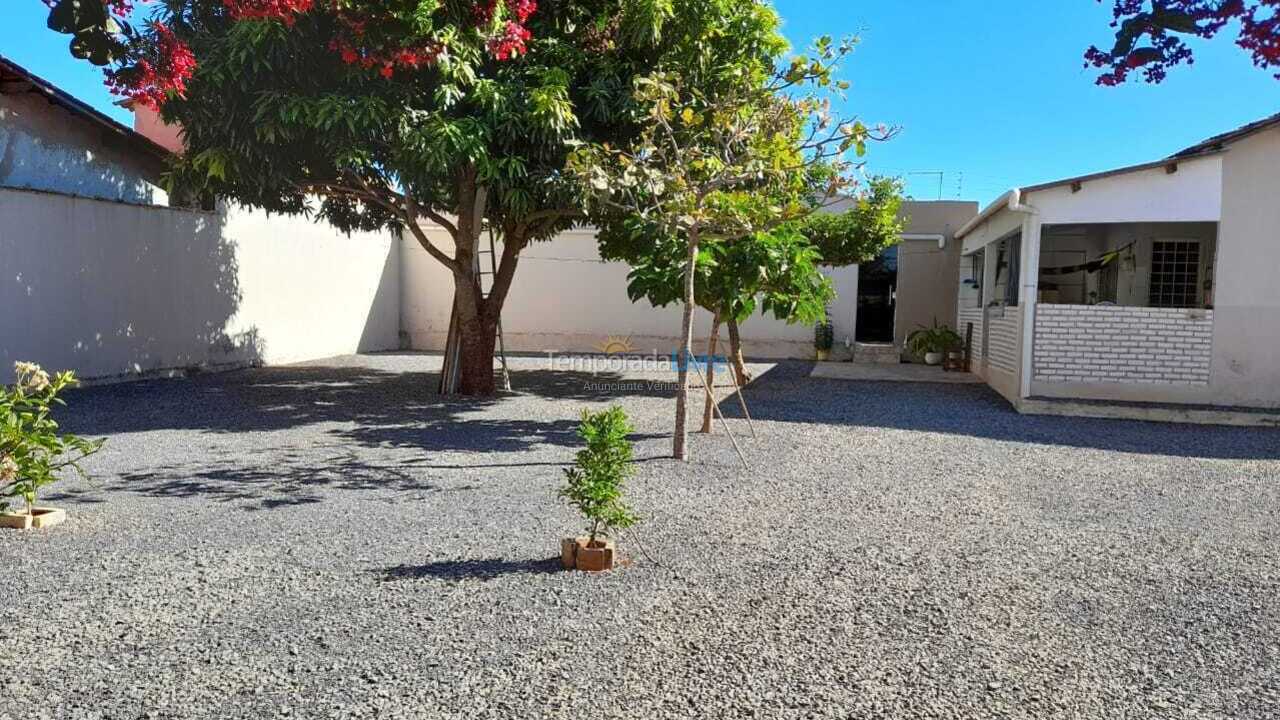 Casa para aluguel de temporada em Planaltina (Proximo A Lagoa Formosa)