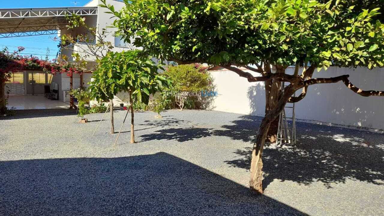 Casa para aluguel de temporada em Planaltina (Proximo A Lagoa Formosa)