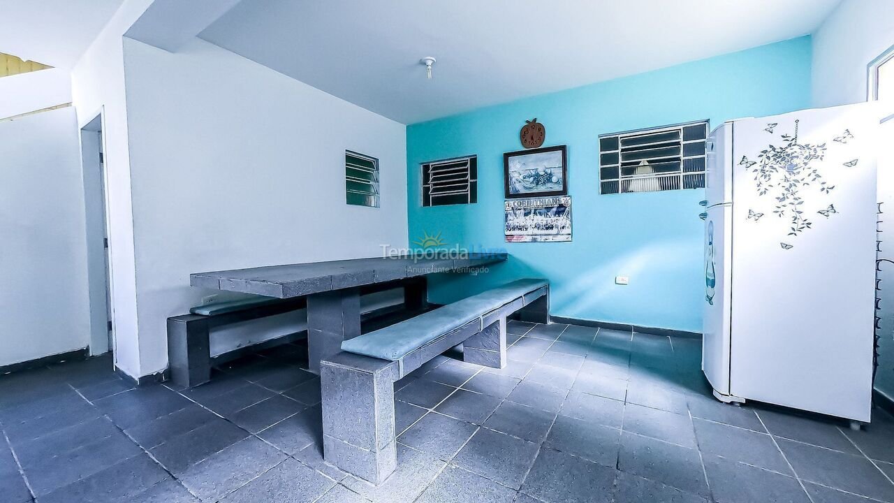 Casa para aluguel de temporada em Ubatuba (Jardim Marisol)