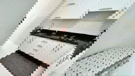 Ed. Betaras: 2 quartos / ar condicionado / wifi