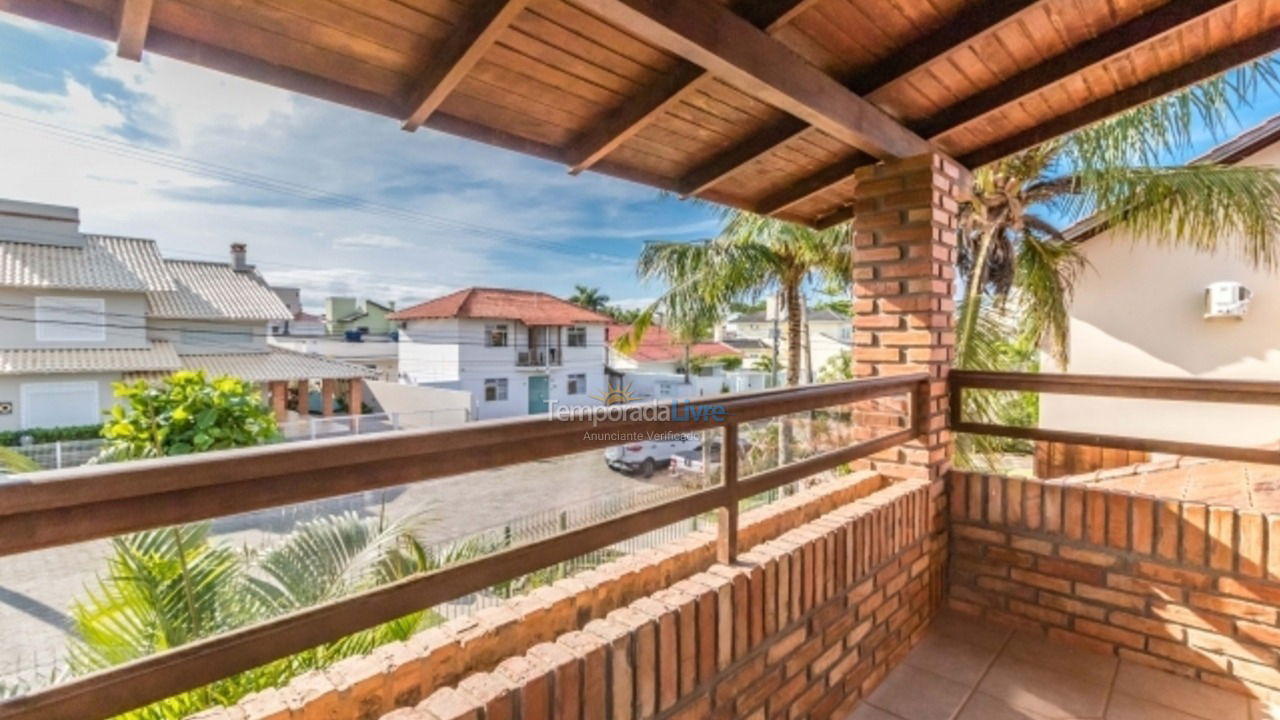 House for vacation rental in Florianópolis (Jurere Tradicional)