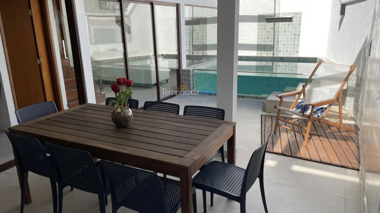 Casa para aluguel de temporada em São Sebastião (Camburi)