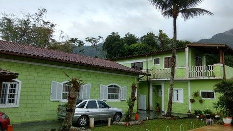Ubatuba 80 meters from the sea, with 4 bedrooms and swimming pool