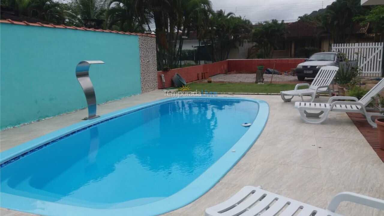 Casa para alquiler de vacaciones em Ubatuba (Lagoinha)