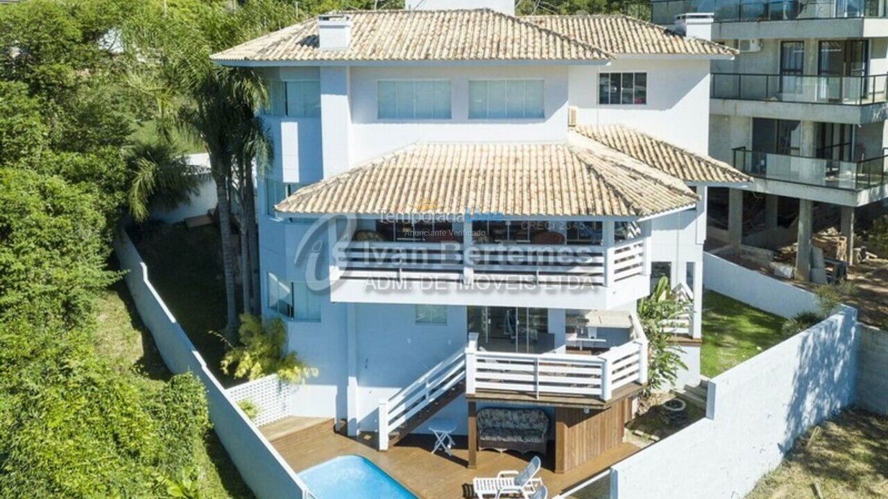 Casa para alquiler de vacaciones em Bombinhas (Praia de Zimbros)