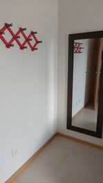 Brand new apartment in a secure condominium close to beaches and shopping