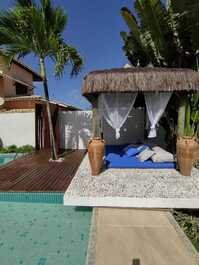 Beach House Excellent pool and Balinese bed