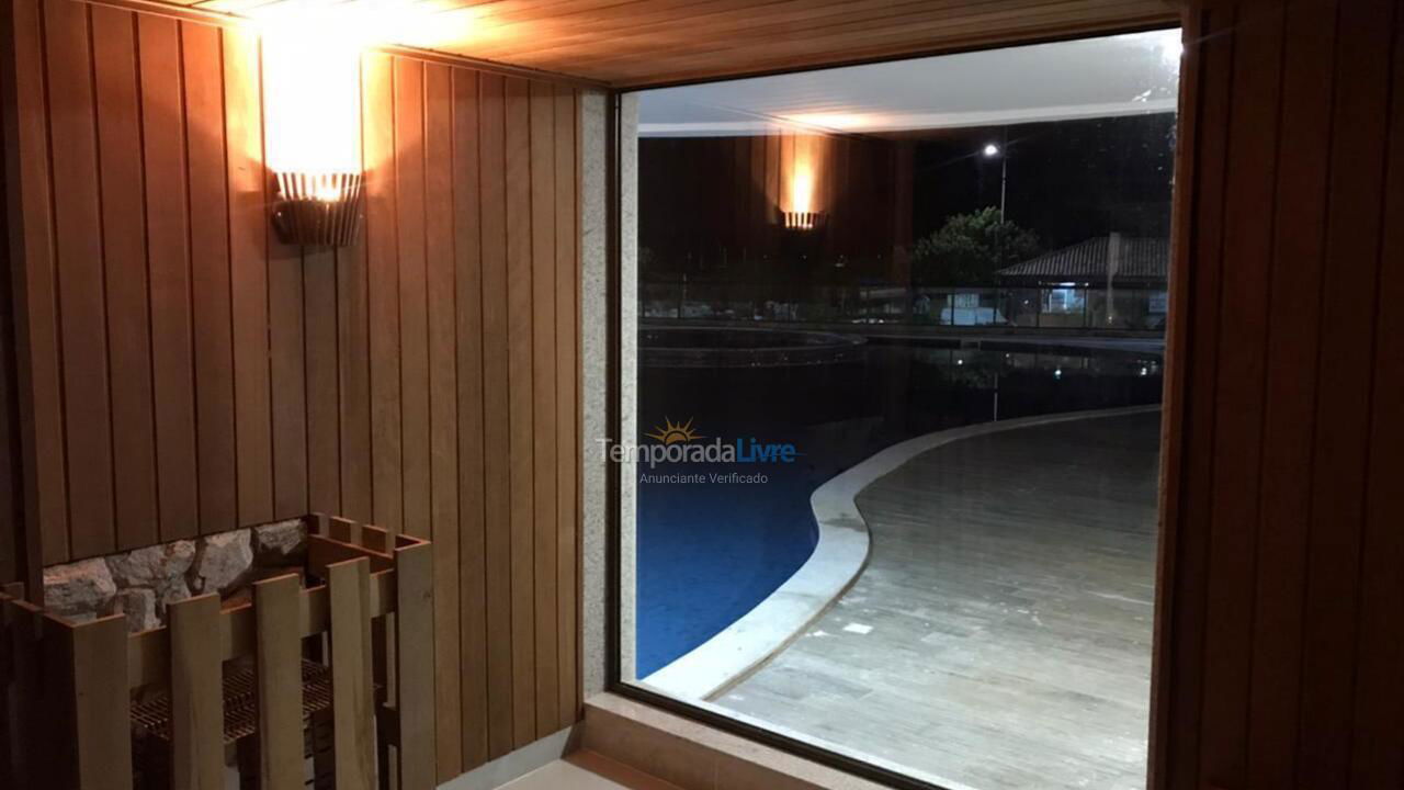 Apartamento para aluguel de temporada em Arraial do Cabo (Praia dos Anjos)