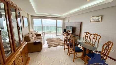 Apartamento de 3 habitaciones con 2 suites frente al mar