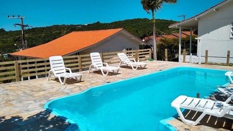 Casa para alugar em Imbituba - Praia do Rosa