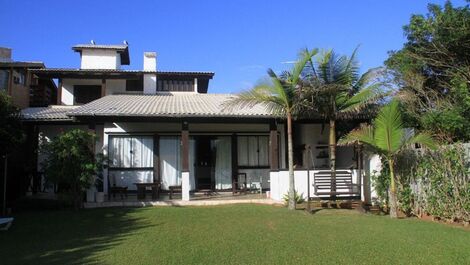 CASA PÉ NA AREIA - GRANDE JARDIM - FÉRIAS FAMÍLIA
