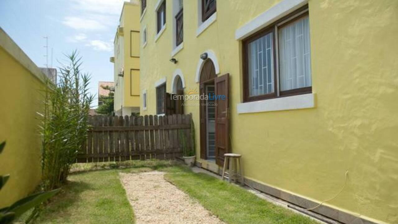 Apartamento para aluguel de temporada em Florianopolis (Canasvieiras)