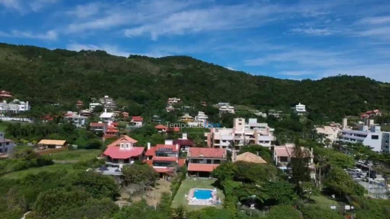 Casa para aluguel de temporada em Florianópolis (Praia Brava)