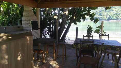 House on the sand, on the beach of Sta Rita