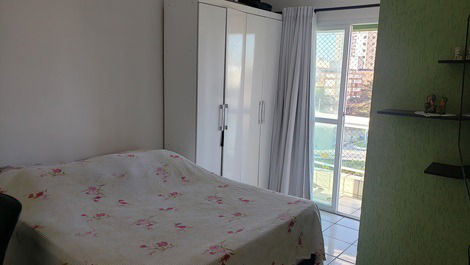 Ótimo Apartamento em Guarujá com Piscina