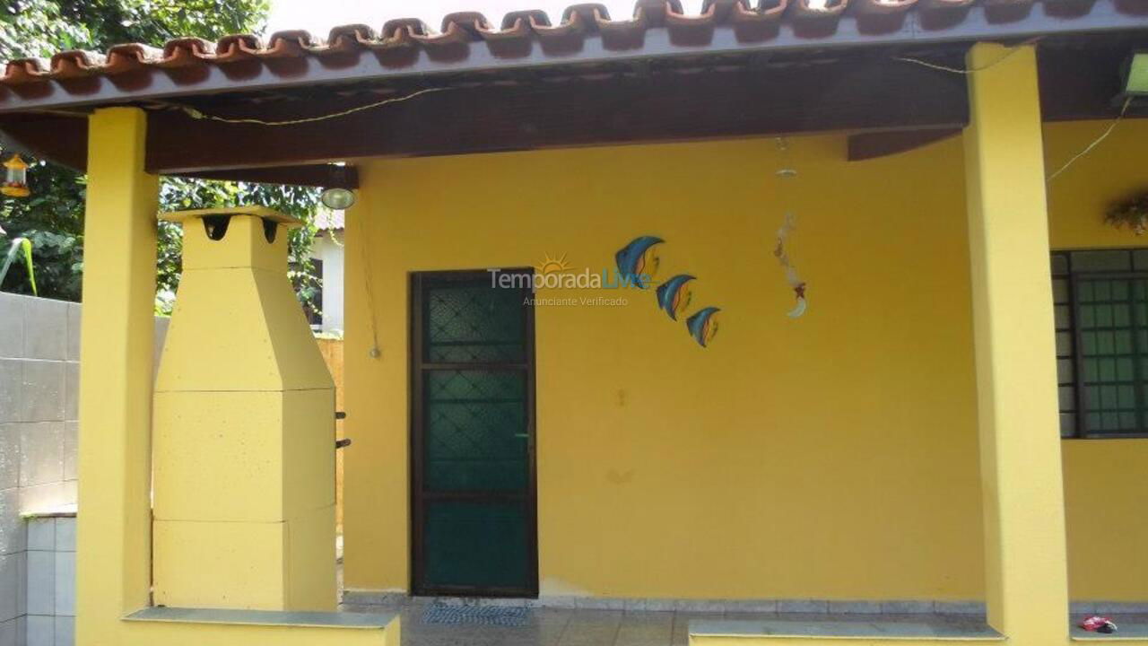 Casa para alquiler de vacaciones em Caraguatatuba (Praia da Mococa)